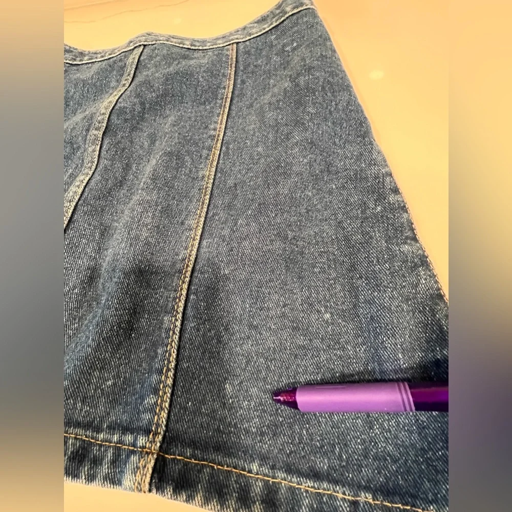 Vintage 90s E.P.I. Jean skirt with button down details size Medium(8) - Picture 3 of 12